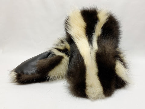 Skunk Mitts Women's